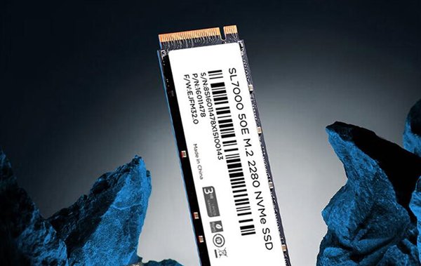 1499元起 联想推出PCIe 5.0固态硬盘SL7000 50E：10000 MB/s读写速度
