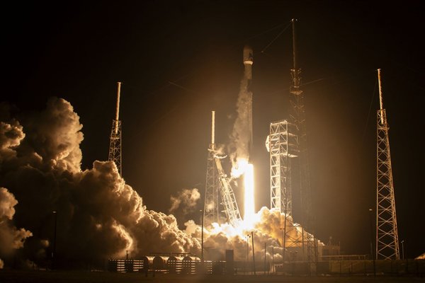 SpaceX成功发射NASA地球观测卫星：监测海洋、空气专用